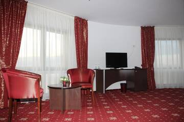 Фото номера Люкс Отель Hotel Royal 2 г. Urziceni 5